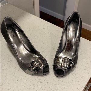 Guess Heel
